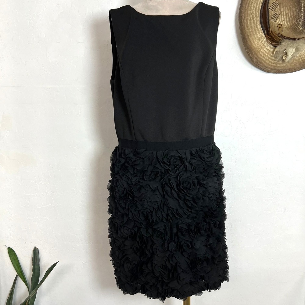 Maia Black Rosette Mini Stretchy Dress Cocktail Party Sz 12 Textured Classic LBD
